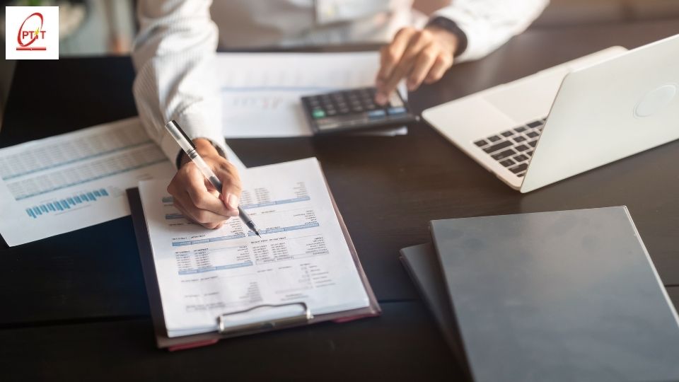 Ngành quản trị kinh doanh học gì?