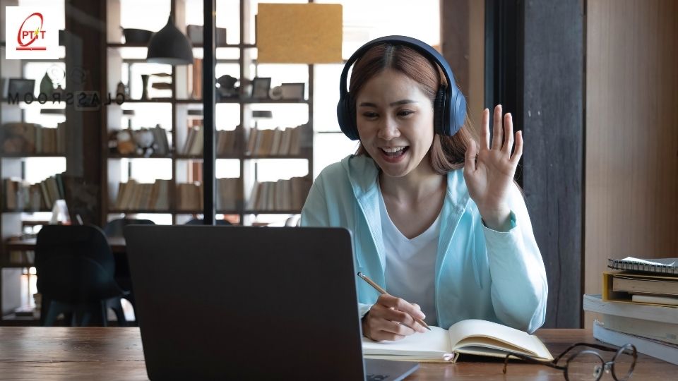 Khảo sát chất lượng khi học đại học trực tuyến