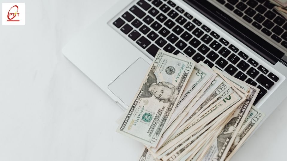 Mức lương ngành quản trị kinh doanh — thực tế ra sao?