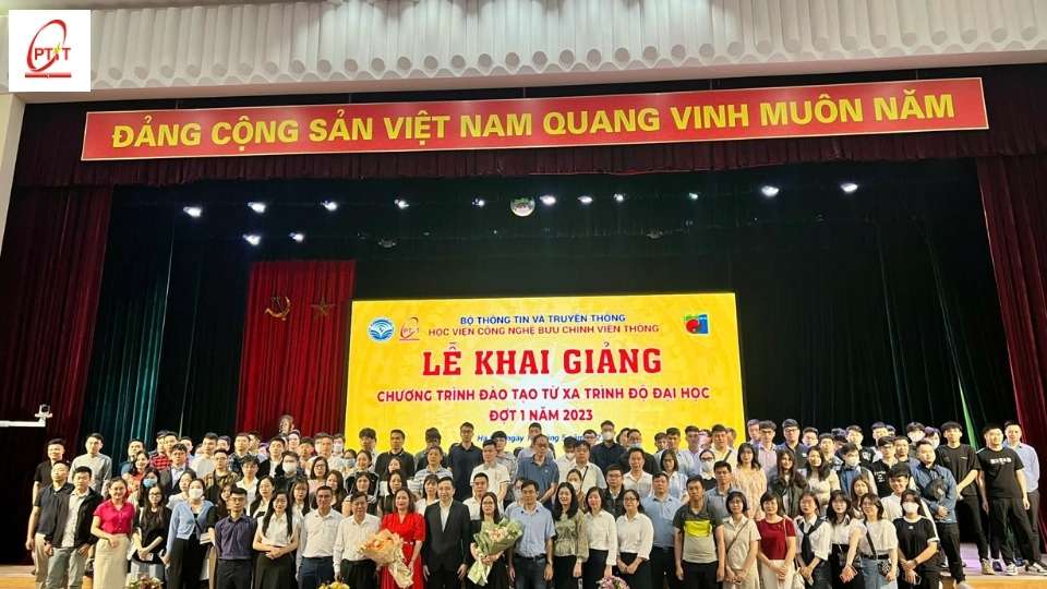 Lễ khai giảng khóa mới chương trình cử nhân trực tuyến PTIT Elearning