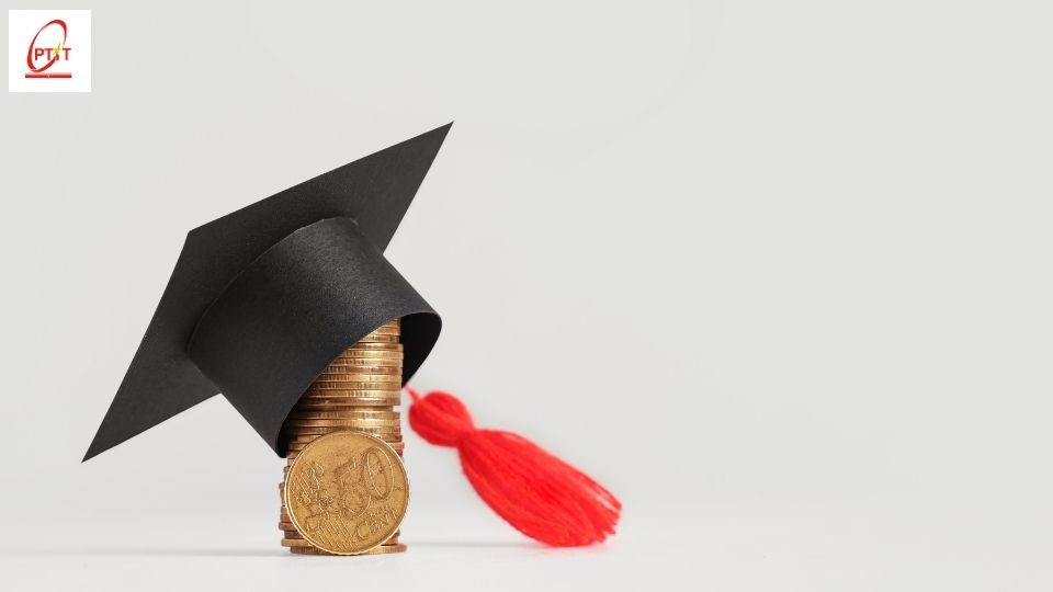 Những yếu tố ảnh hưởng đến học phí đào tạo từ xa