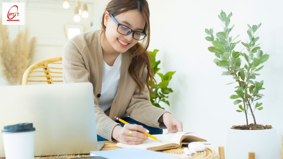 Yếu tố ảnh hưởng trực tiếp đến chi phí học văn bằng 2